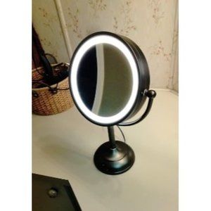 New Professional 8.5" Lighted Makeup Mirror, 1X/10X Double Sided